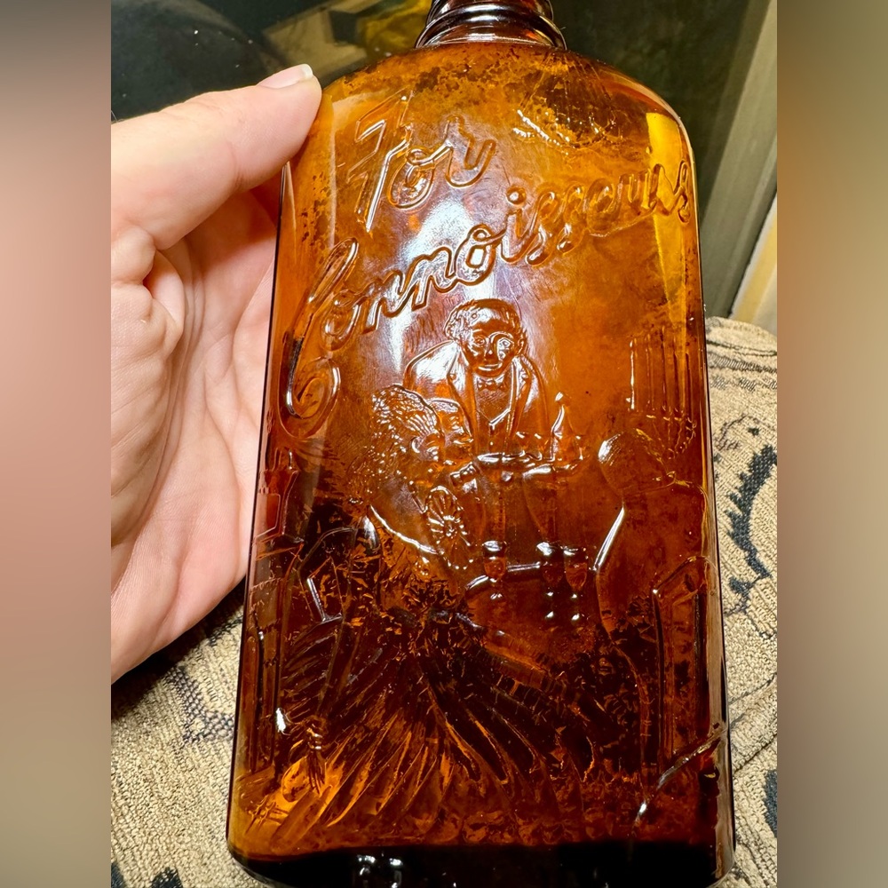 Antique For Connoisseurs bottle.